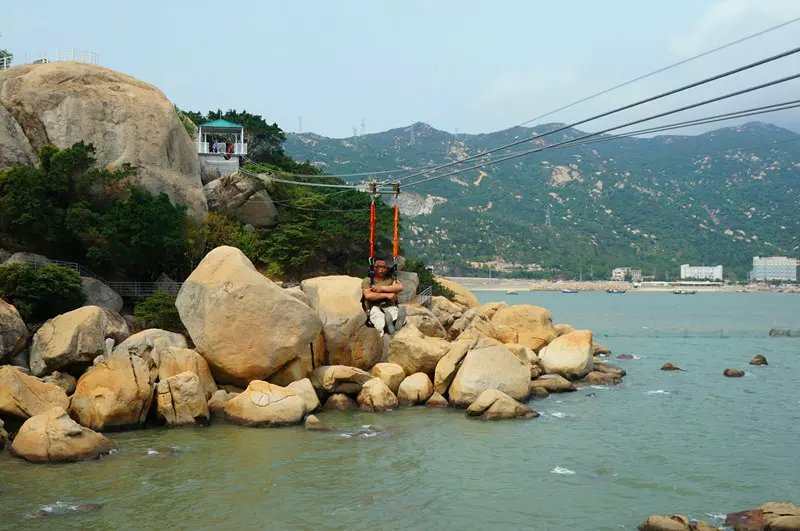 景區(qū)搭建滑索有哪些原因？